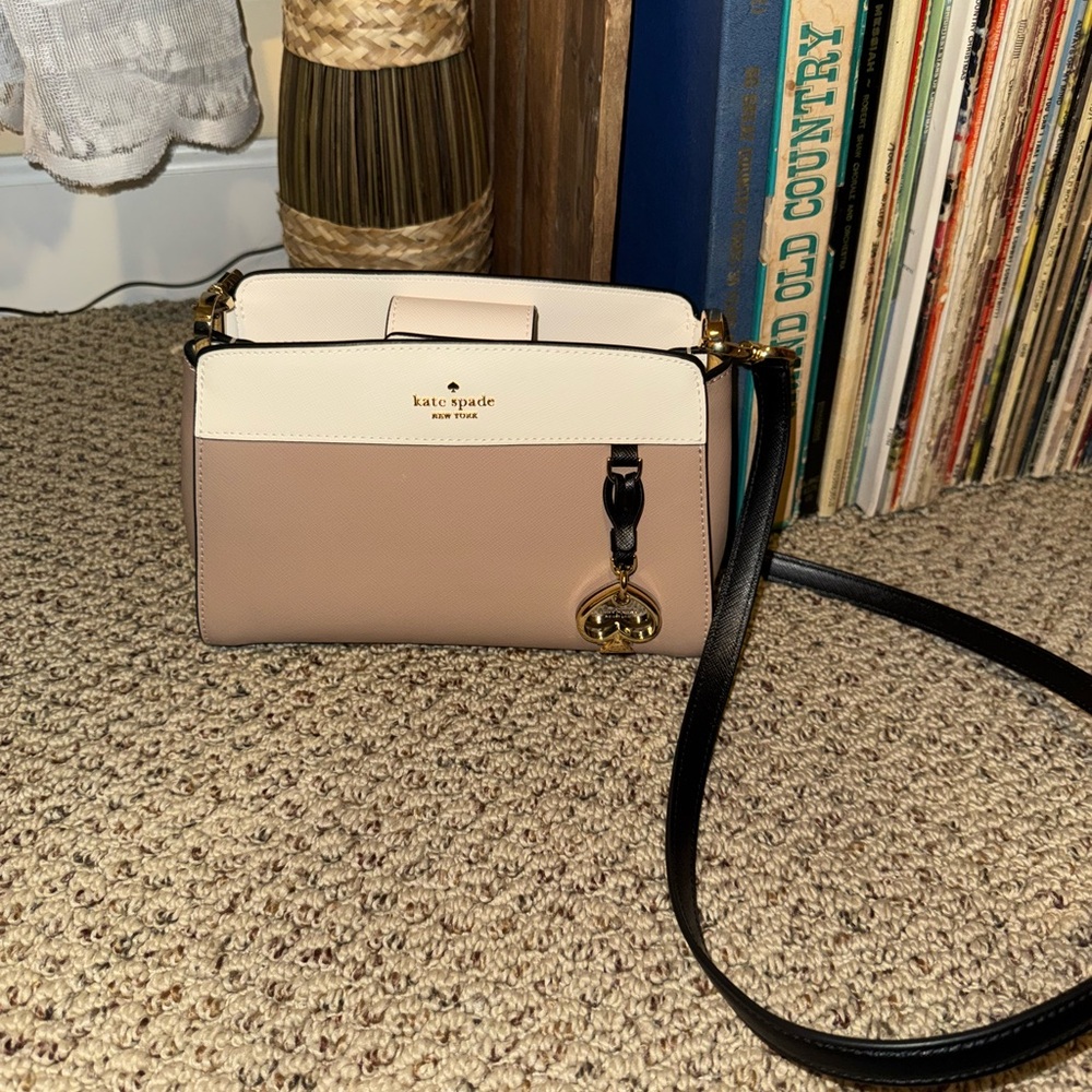 Kate Spade Beige and White Crossbody Bag